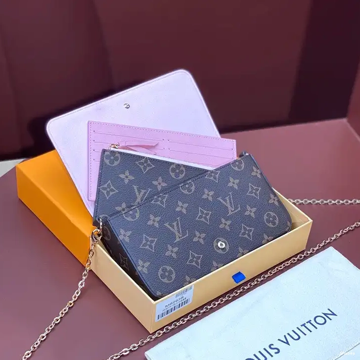 2311YA0046 Bags LV 0729